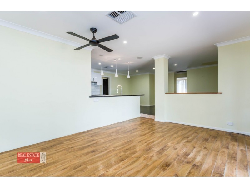 8 Abbott Way, Swan View WA 6056