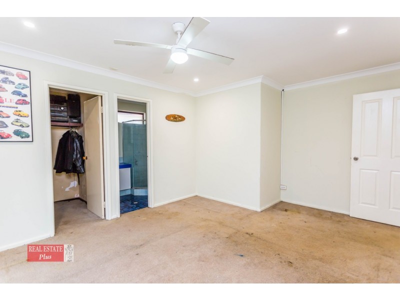 8 Abbott Way, Swan View WA 6056