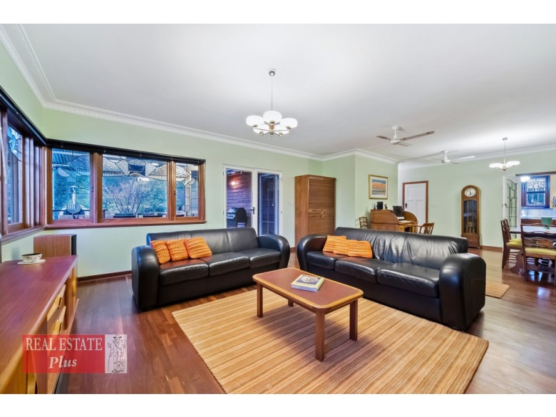 44 Swan View Road, Greenmount WA 6056