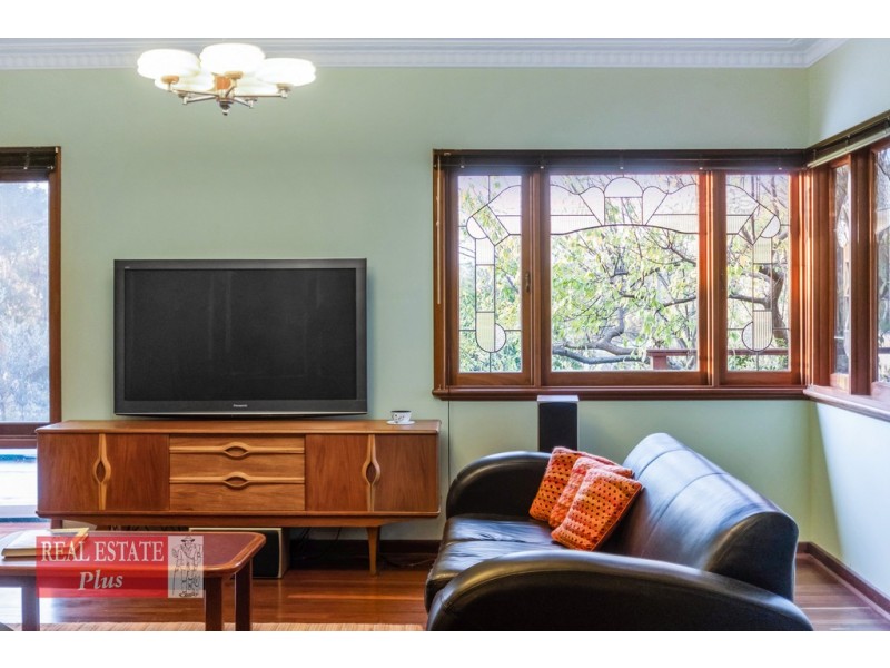 44 Swan View Road, Greenmount WA 6056