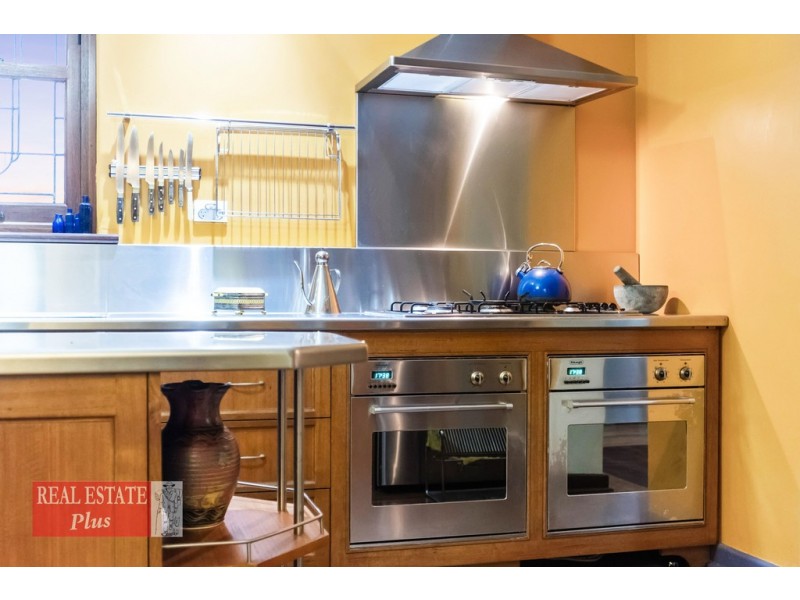 44 Swan View Road, Greenmount WA 6056