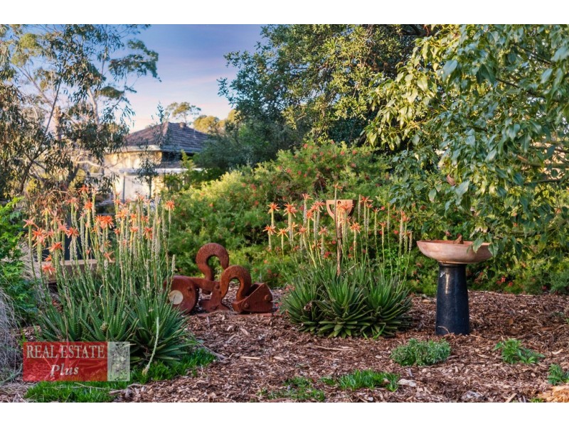 44 Swan View Road, Greenmount WA 6056