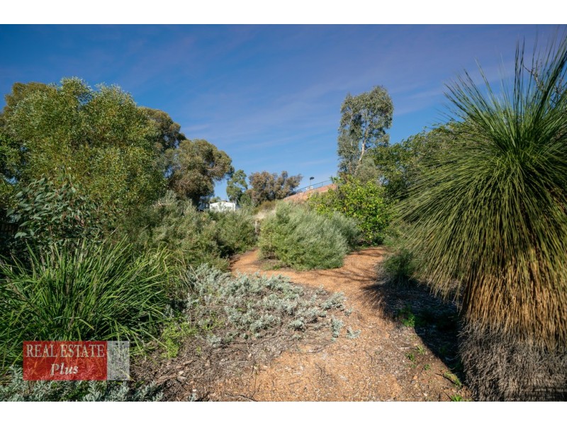 44 Swan View Road, Greenmount WA 6056