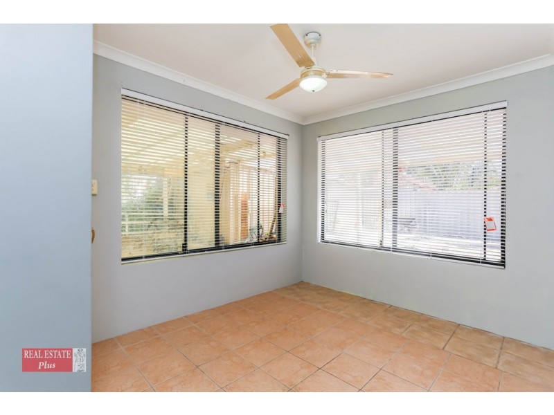 8 Woodview Retreat, Caversham WA 6055