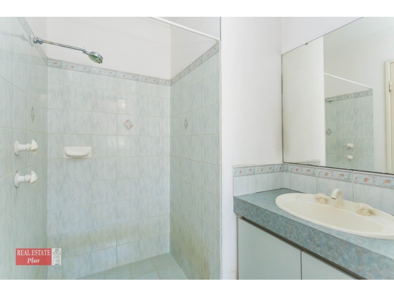 8 Woodview Retreat, Caversham WA 6055