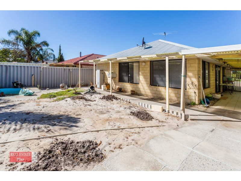 8 Woodview Retreat, Caversham WA 6055