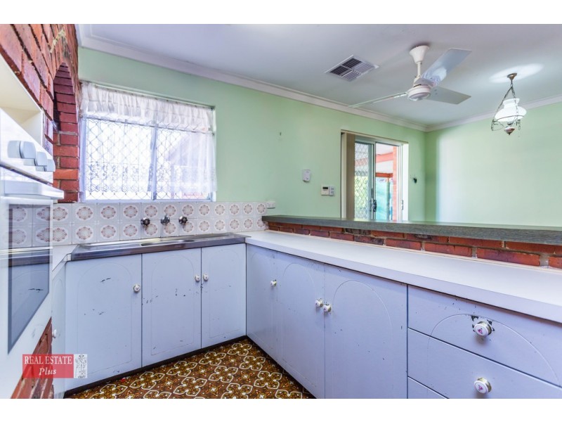 41 Spring Avenue, Midland WA 6056