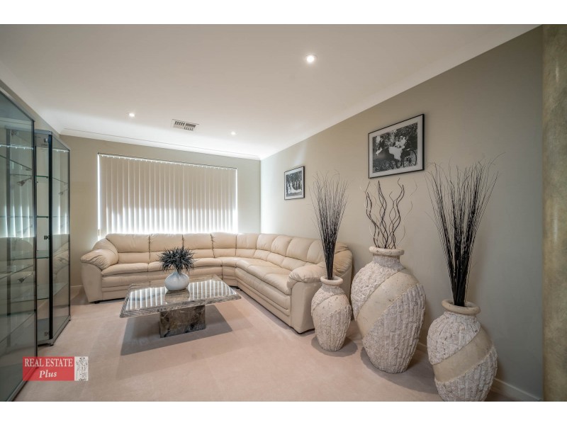 10 Golden Ash Gardens, Helena Valley WA 6056