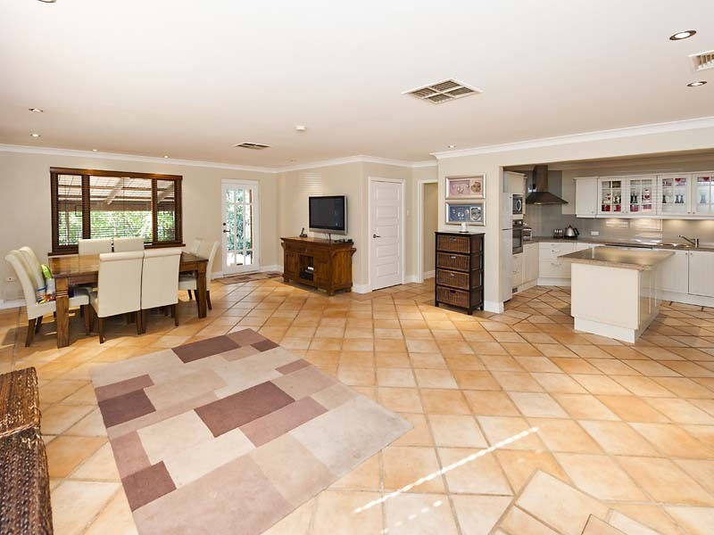 21 Swan Road, Mahogany Creek WA 6072