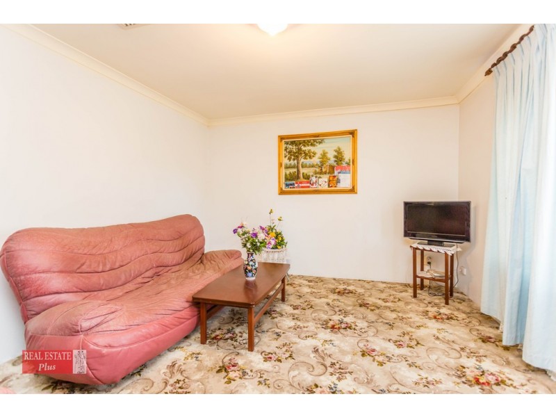 33 Victoria Parade, Midvale WA 6056