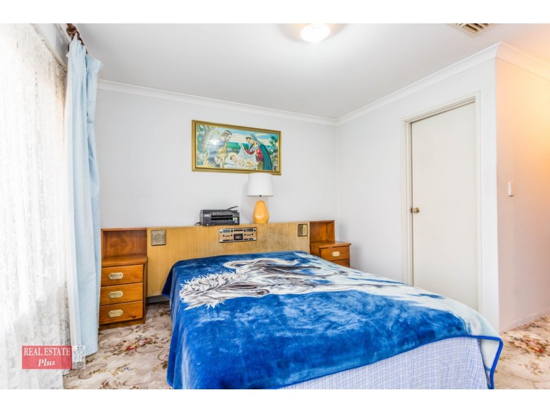 33 Victoria Parade, Midvale WA 6056