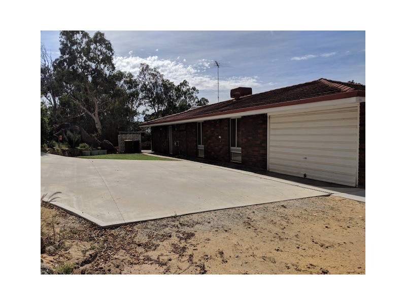 6 Parkway, Swan View WA 6056