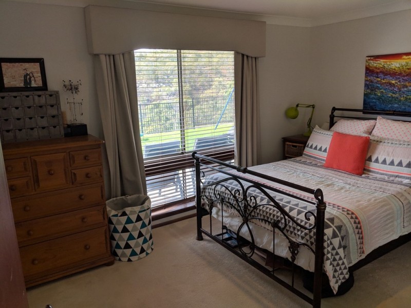 6 Parkway, Swan View WA 6056