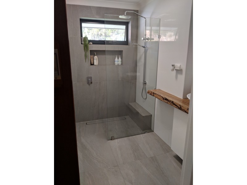 6 Parkway, Swan View WA 6056