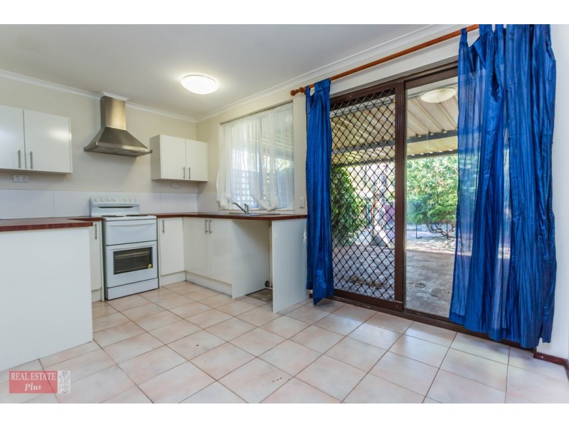 3 Gilmore Place, Forrestfield WA 6058