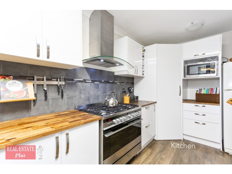 995 Katharine Street, Bellevue WA 6056