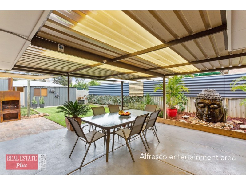 995 Katharine Street, Bellevue WA 6056