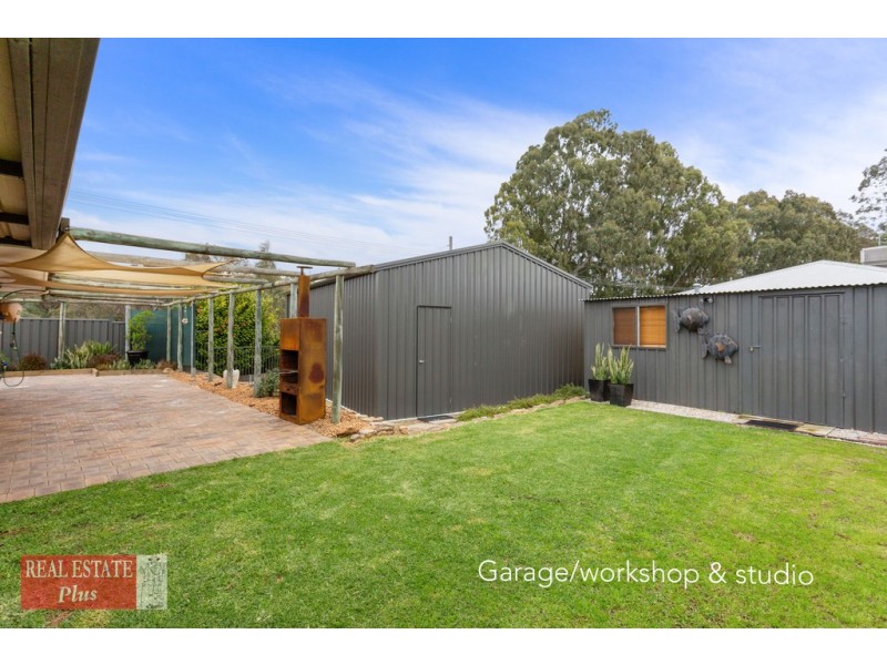 995 Katharine Street, Bellevue WA 6056