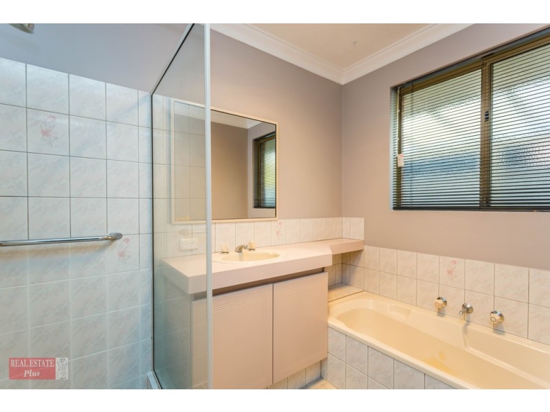 11/23 Magnolia Way, Forrestfield WA 6058