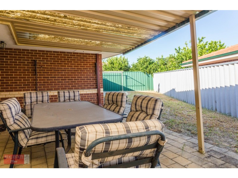 11/23 Magnolia Way, Forrestfield WA 6058