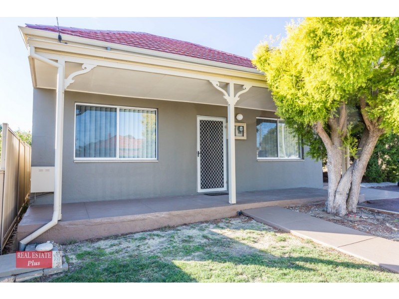 1/18 Holmesdale Road, Woodbridge WA 6056