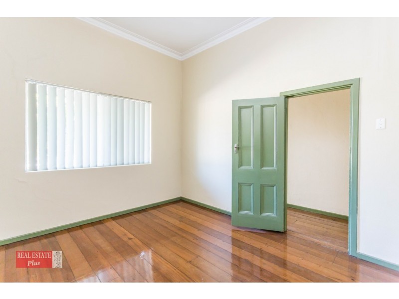 1/18 Holmesdale Road, Woodbridge WA 6056
