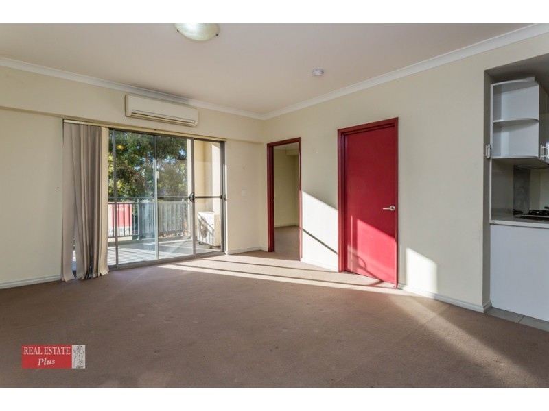 16/42 The Crescent, Midland WA 6056