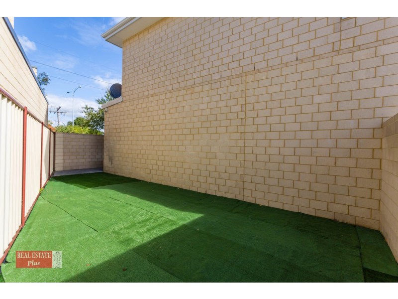 5/2A Wroxton Street, Midland WA 6056