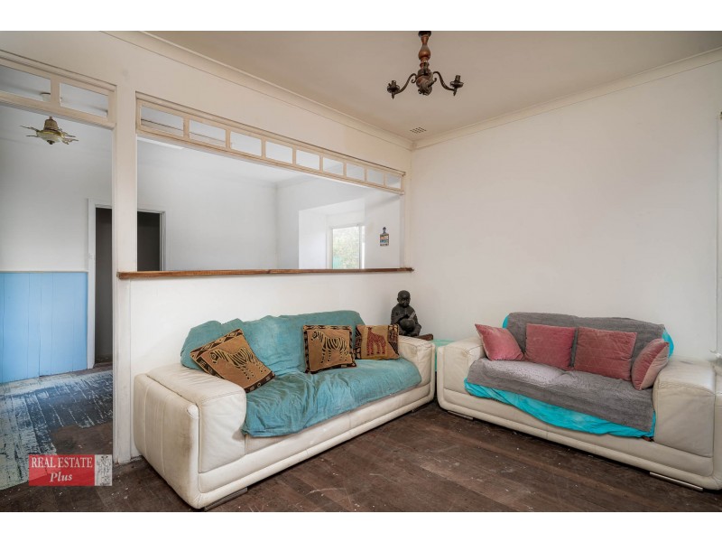 28 Brathwaite Road, Lockridge WA 6054