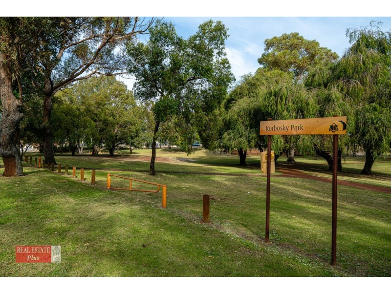 28 Brathwaite Road, Lockridge WA 6054