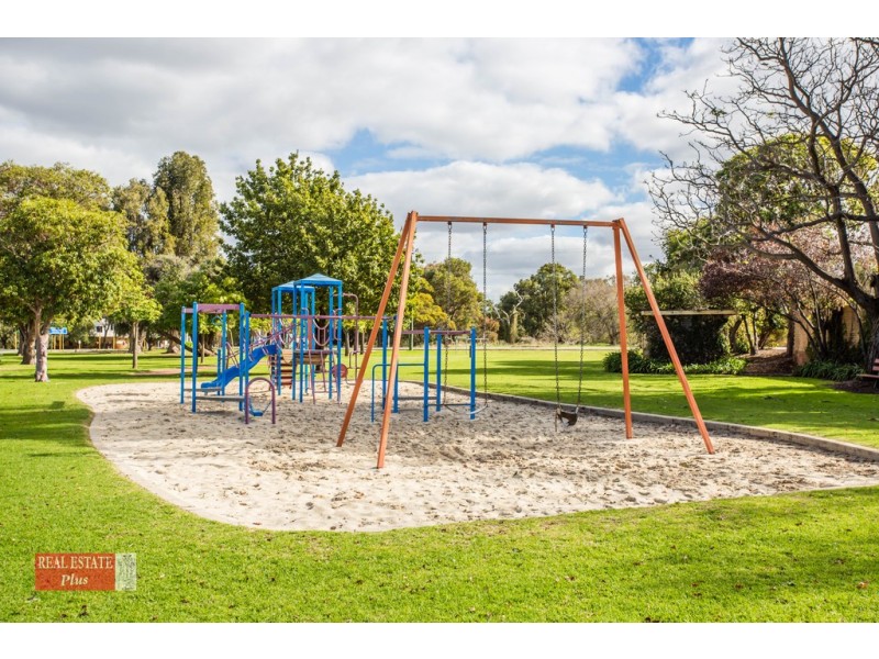 33 Great Northern Highway, Middle Swan WA 6056