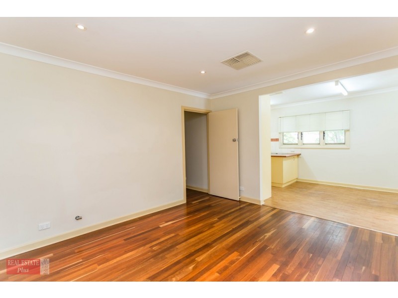 14 Banjine Road, Koongamia WA 6056