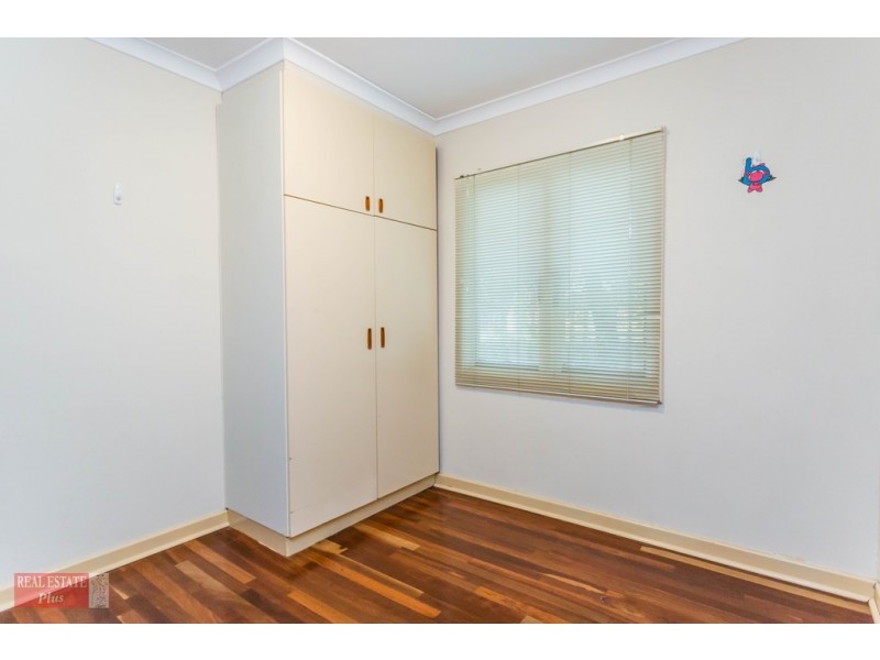 14 Banjine Road, Koongamia WA 6056