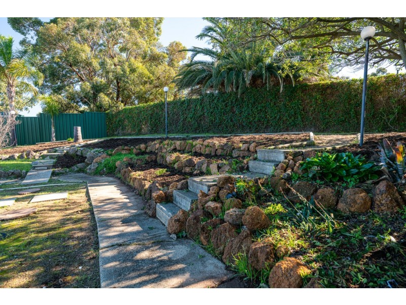 11 Wortley Road, Greenmount WA 6056