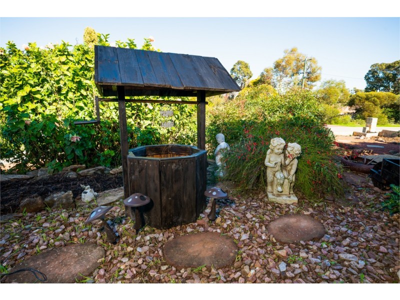 11 Wortley Road, Greenmount WA 6056