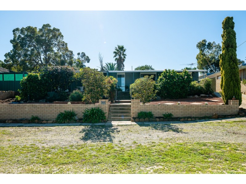 11 Wortley Road, Greenmount WA 6056