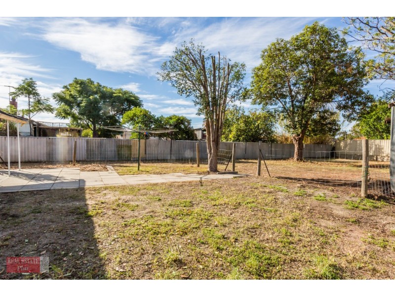 18 Wellaton Street, Midvale WA 6056