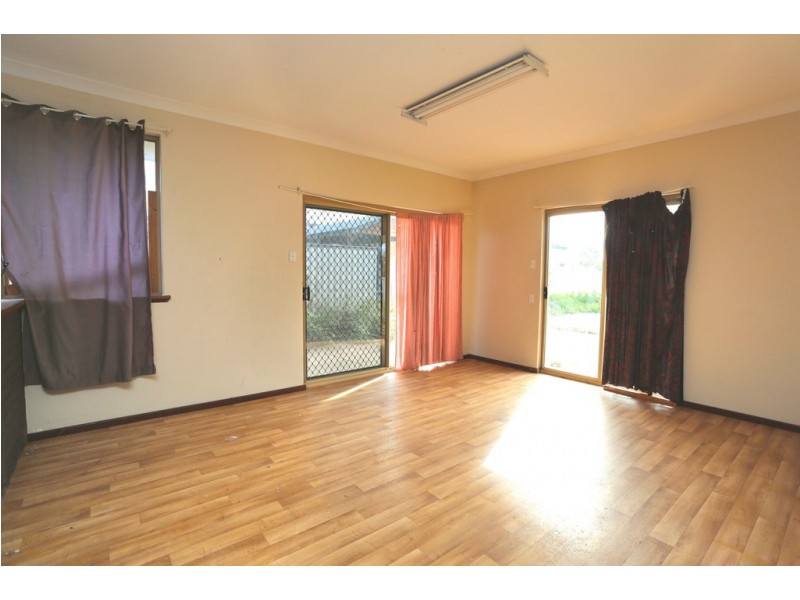 34 John Street, Midland WA 6056