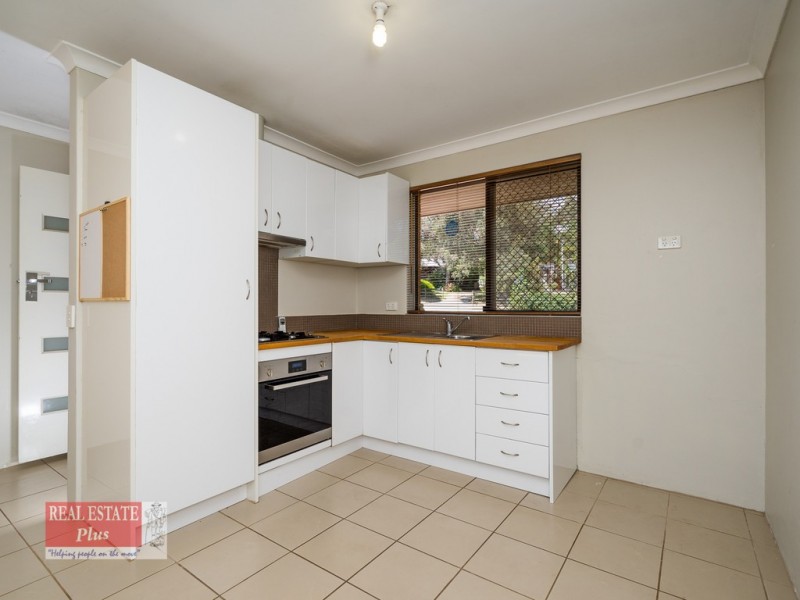 1 Apara Place, Koongamia WA 6056