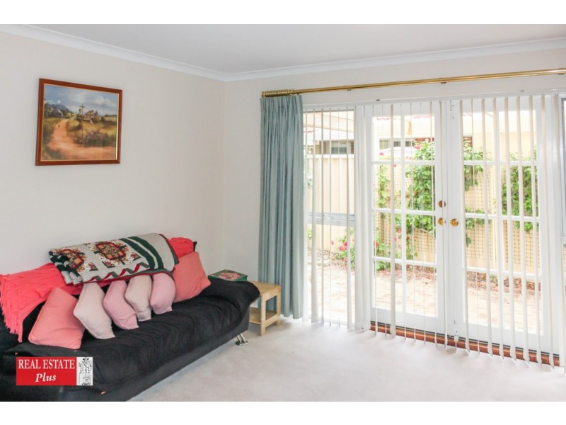 7 St Michaels Green, Canning Vale WA 6155