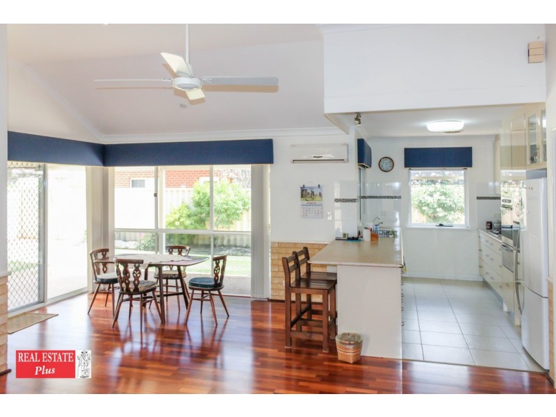 7 St Michaels Green, Canning Vale WA 6155