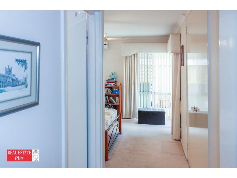 7 St Michaels Green, Canning Vale WA 6155