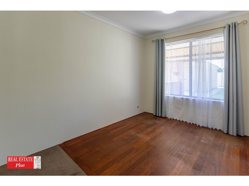 111 Blackadder Road, Swan View WA 6056