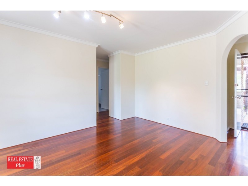 111 Blackadder Road, Swan View WA 6056