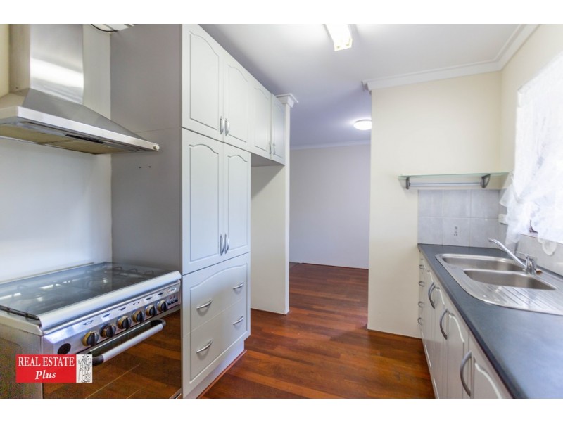 111 Blackadder Road, Swan View WA 6056