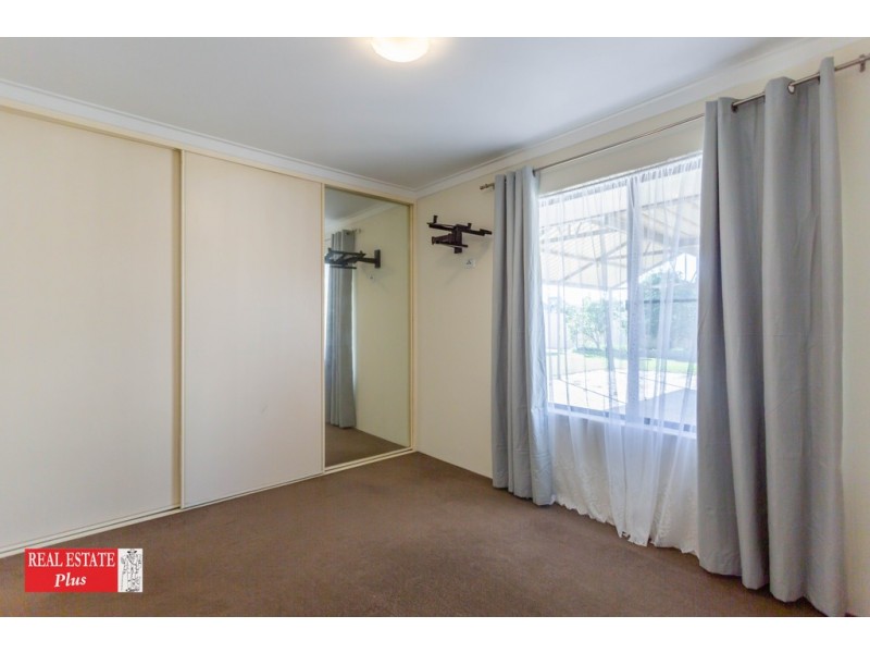 111 Blackadder Road, Swan View WA 6056