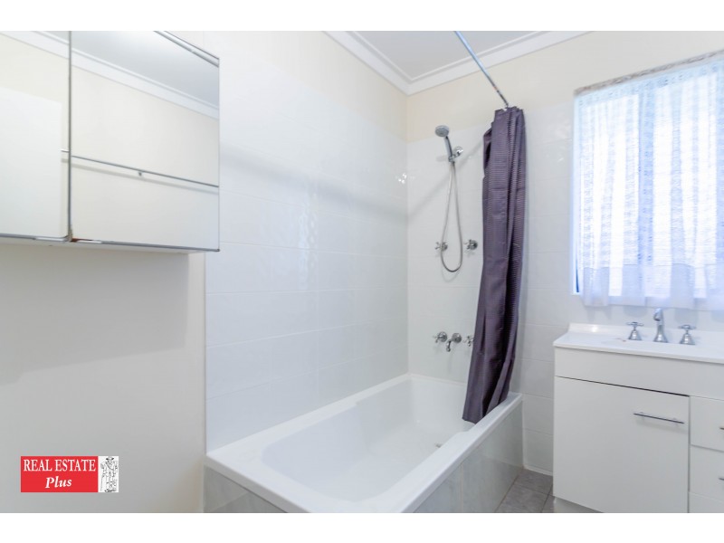 111 Blackadder Road, Swan View WA 6056