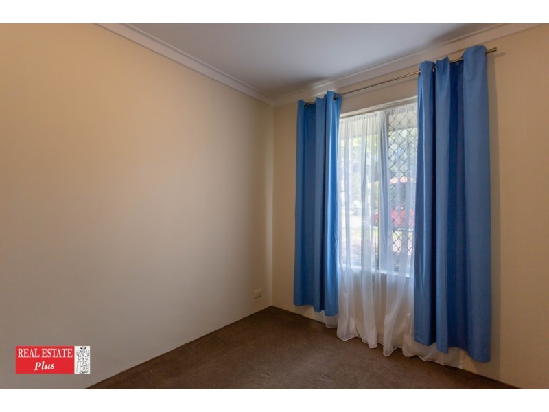 111 Blackadder Road, Swan View WA 6056
