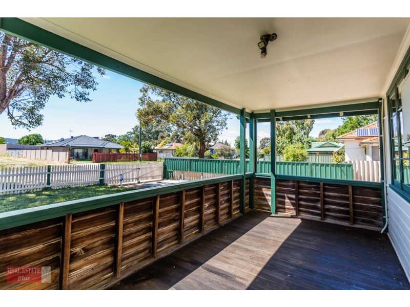 35 Bushby Street, Midvale WA 6056