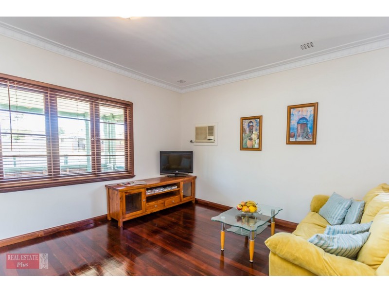 35 Bushby Street, Midvale WA 6056